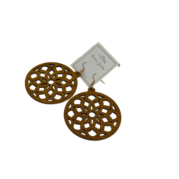 Fashion Jewelry Floral Wooden Boho Dangle Earrings - Picture 5 of 9